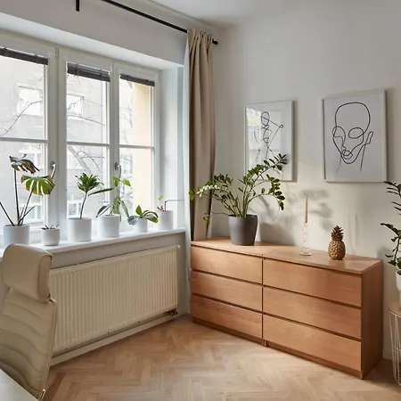 Days - 1bdr - Balcony - Workspace * Praag